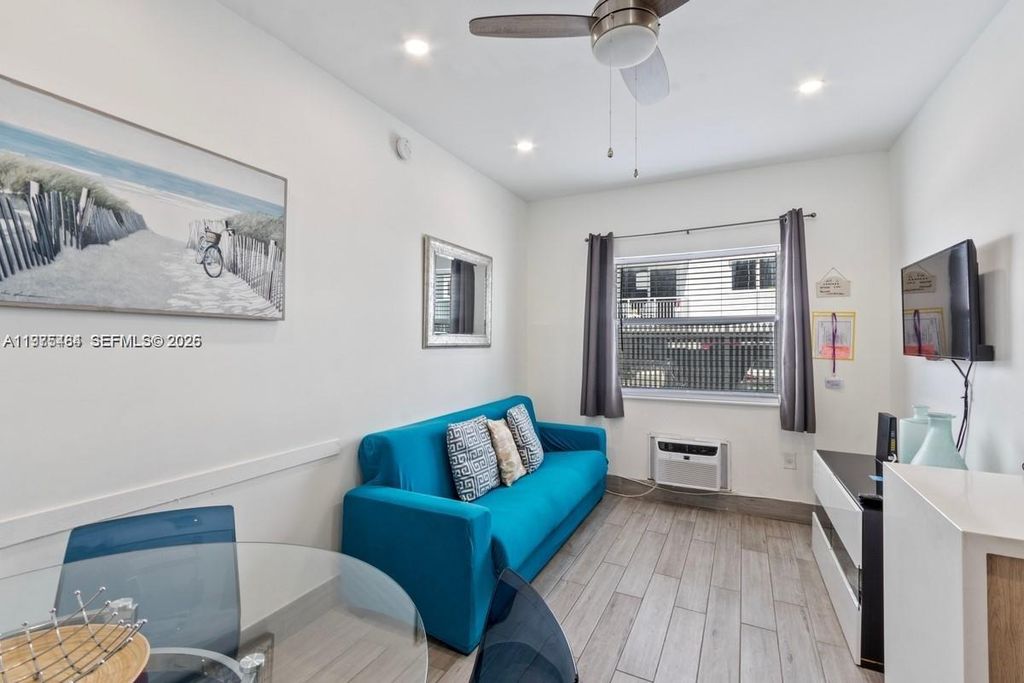 335 Ocean Dr 122, Miami Beach, FL 33139