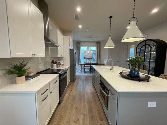 962 Bibbs Circle 8, Atlanta, GA 30318