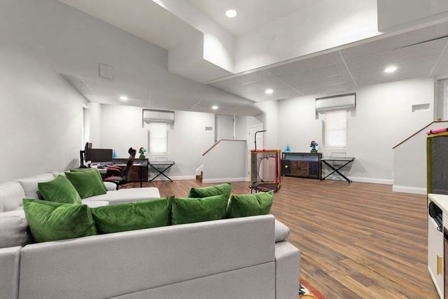 16 Saint James Ave, Norwood, MA 02062
