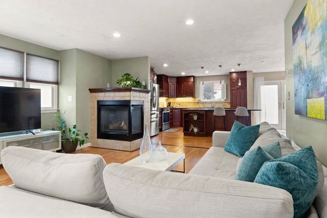 16 Saint James Ave, Norwood, MA 02062