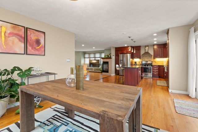 16 Saint James Ave, Norwood, MA 02062