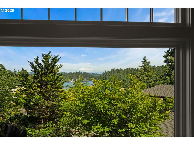 1600 VIEW LAKE Ct, Lake Oswego, OR 97034