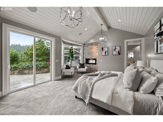 1600 VIEW LAKE Ct, Lake Oswego, OR 97034