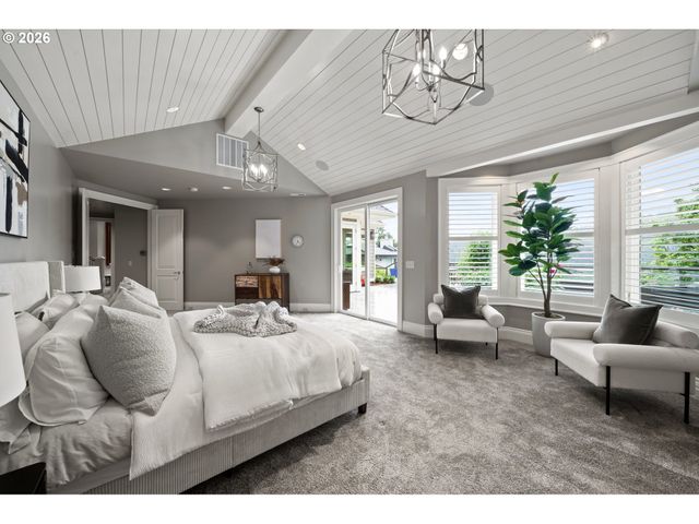 1600 VIEW LAKE Ct, Lake Oswego, OR 97034