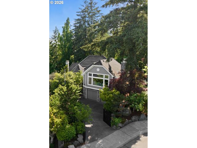 1600 VIEW LAKE Ct, Lake Oswego, OR 97034