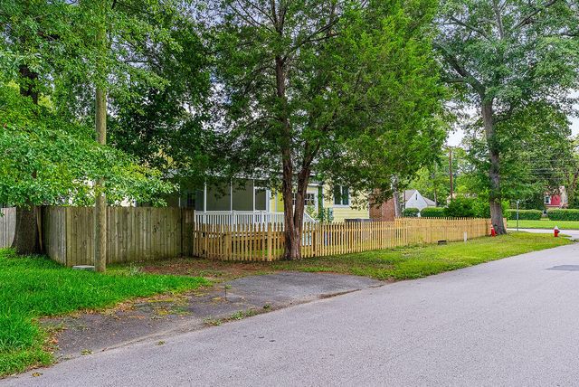 252 Chesterfield Street N, Aiken, SC 29801