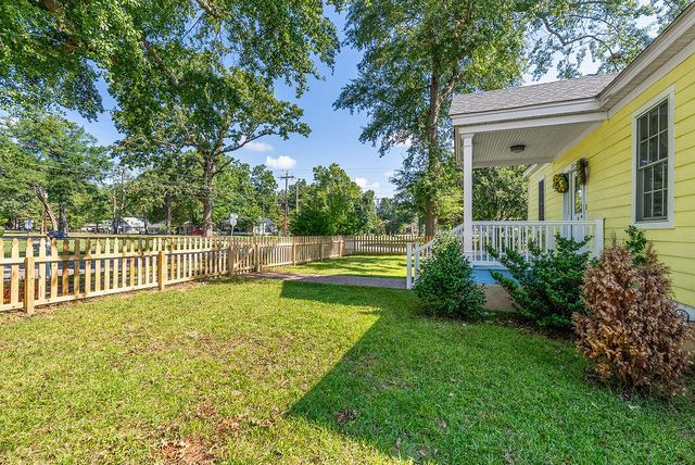 252 Chesterfield Street N, Aiken, SC 29801