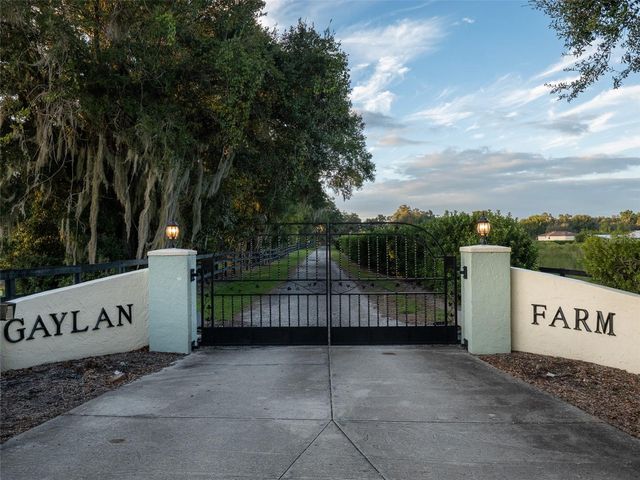 9481 W HIGHWAY 316, Reddick, FL 32686