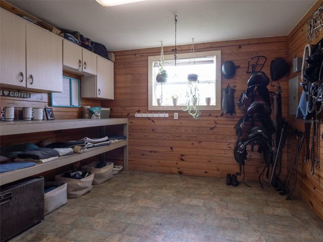 9481 W HIGHWAY 316, Reddick, FL 32686