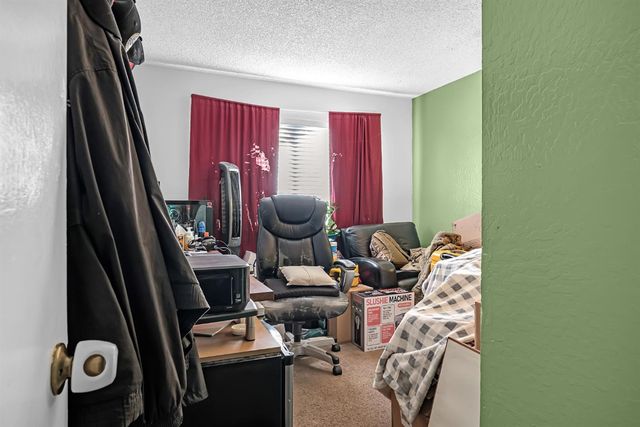 7036 Catamaran Dr, Citrus Heights, CA 95621