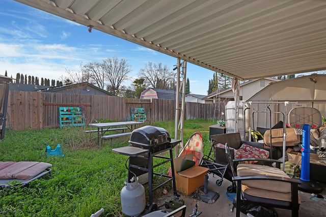 7036 Catamaran Dr, Citrus Heights, CA 95621