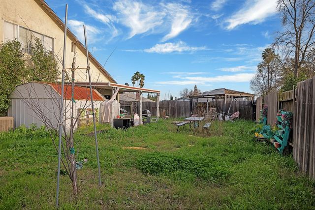 7036 Catamaran Dr, Citrus Heights, CA 95621