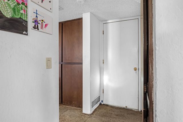 7036 Catamaran Dr, Citrus Heights, CA 95621