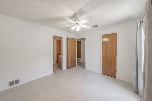 1633 Saxon Drive, Bedford, TX 76021