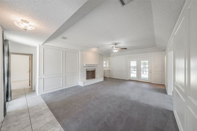 1633 Saxon Drive, Bedford, TX 76021