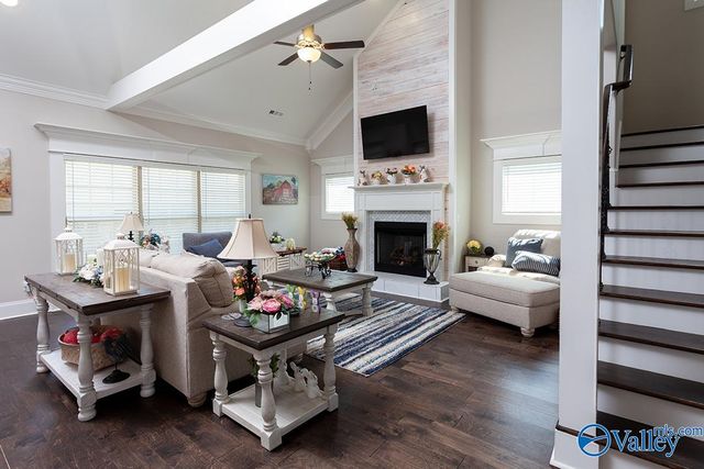 32 Abby Glen Way, Gurley, AL 35748