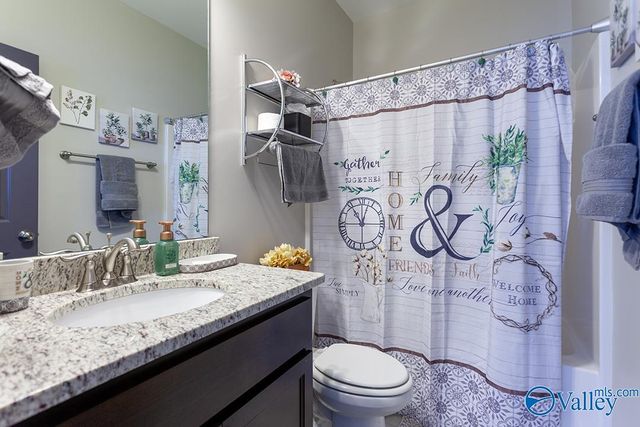 32 Abby Glen Way, Gurley, AL 35748