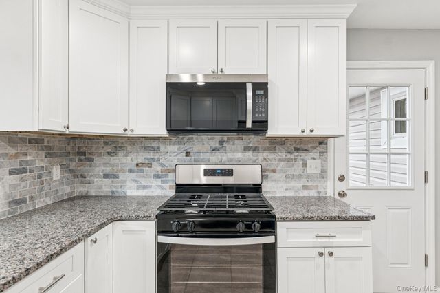 1354 Brooklyn Boulevard, Bay Shore, NY 11706