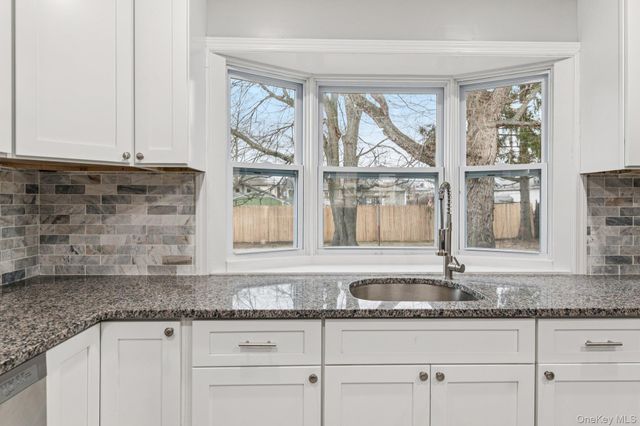 1354 Brooklyn Boulevard, Bay Shore, NY 11706