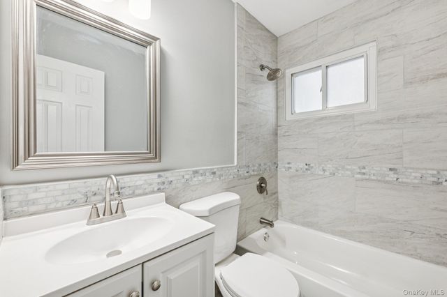 1354 Brooklyn Boulevard, Bay Shore, NY 11706