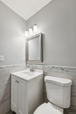 1354 Brooklyn Boulevard, Bay Shore, NY 11706