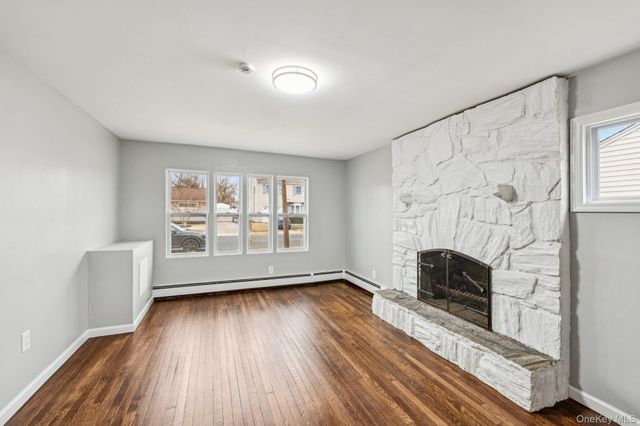 1354 Brooklyn Boulevard, Bay Shore, NY 11706