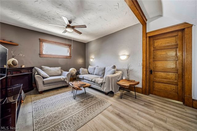 801 E 157 Street, Cleveland, OH 44110