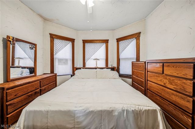 801 E 157 Street, Cleveland, OH 44110