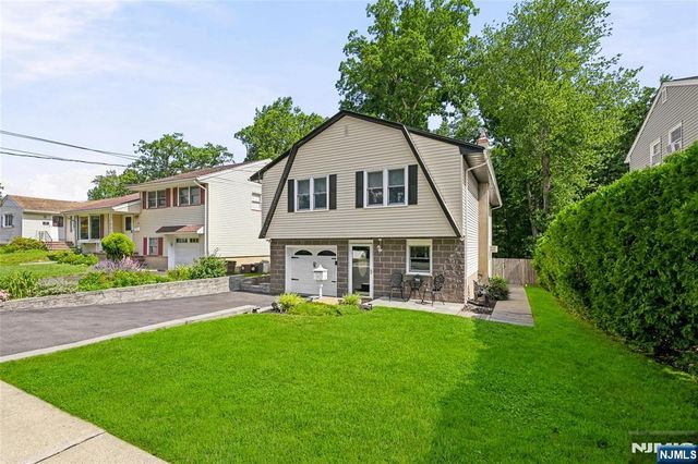 83 Moore Avenue, Waldwick, NJ 07463