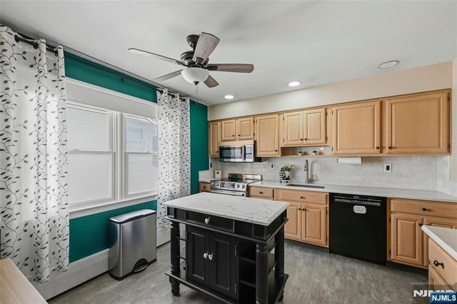 83 Moore Avenue, Waldwick, NJ 07463