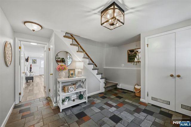 83 Moore Avenue, Waldwick, NJ 07463