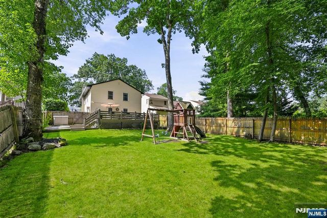 83 Moore Avenue, Waldwick, NJ 07463