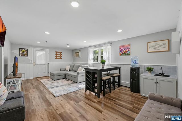 83 Moore Avenue, Waldwick, NJ 07463
