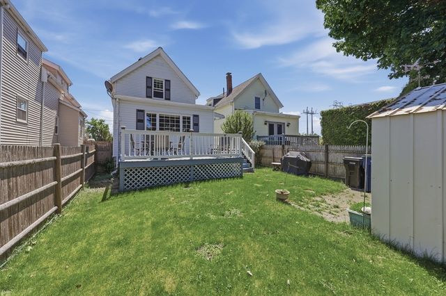 4 Waite St, Salem, MA 01970