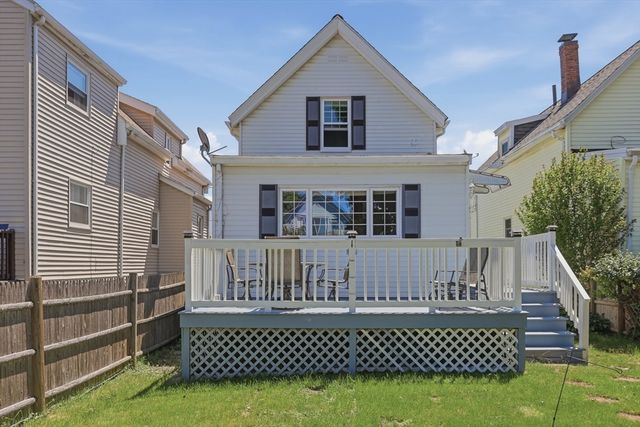 4 Waite St, Salem, MA 01970