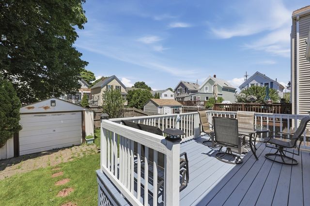 4 Waite St, Salem, MA 01970