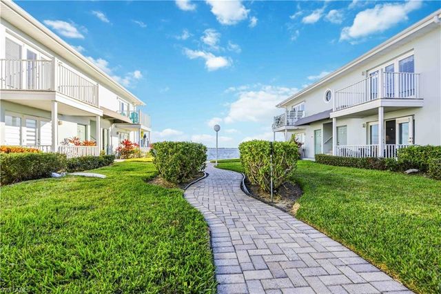 3326 N Key DR # 7, North Fort Myers, FL 33903