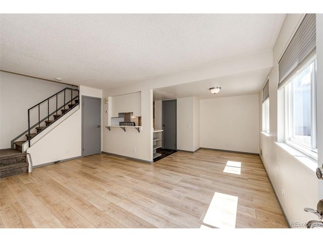 9005 E Lehigh Ave 26, Denver, CO 80237