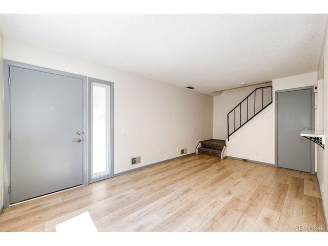 9005 E Lehigh Ave 26, Denver, CO 80237