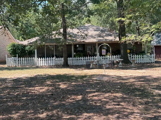 267 Broadmoor Drive, Trinity, TX 75862