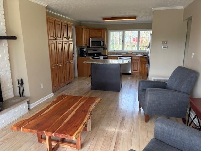 2722 Leestown Road, Midway, KY 40347