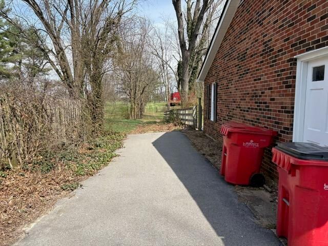 2722 Leestown Road, Midway, KY 40347