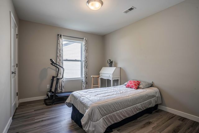 7 Lawrence Street, Inman, SC 29349