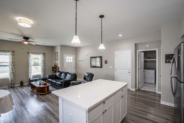 7 Lawrence Street, Inman, SC 29349