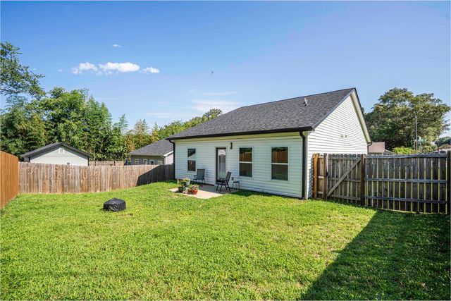 7 Lawrence Street, Inman, SC 29349