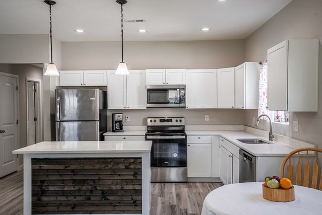 7 Lawrence Street, Inman, SC 29349