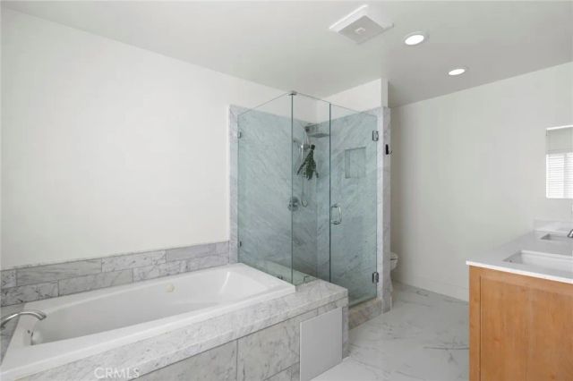 133 Cecil Place B, Costa Mesa, CA 92627