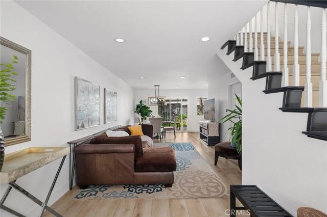 133 Cecil Place B, Costa Mesa, CA 92627