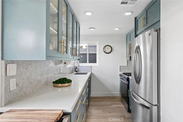 133 Cecil Place B, Costa Mesa, CA 92627
