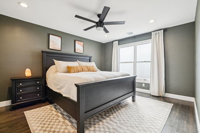 65 Beachfern Road, Center Moriches, NY 11934